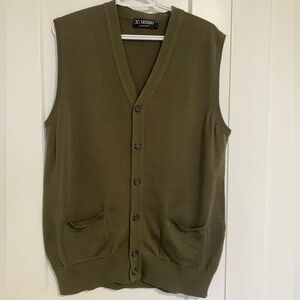 V Uomo Army Green Button Up Sleeveless Wool Blend Knit Vest Size Men's Large